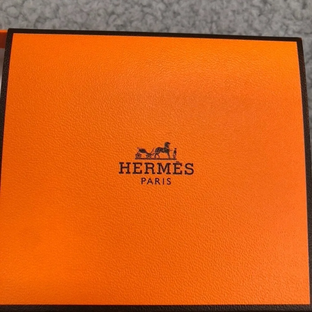 Authentic Hermes Orange Gift Box‎ Empty  Square 3.5x3.25x.75 Small Storage